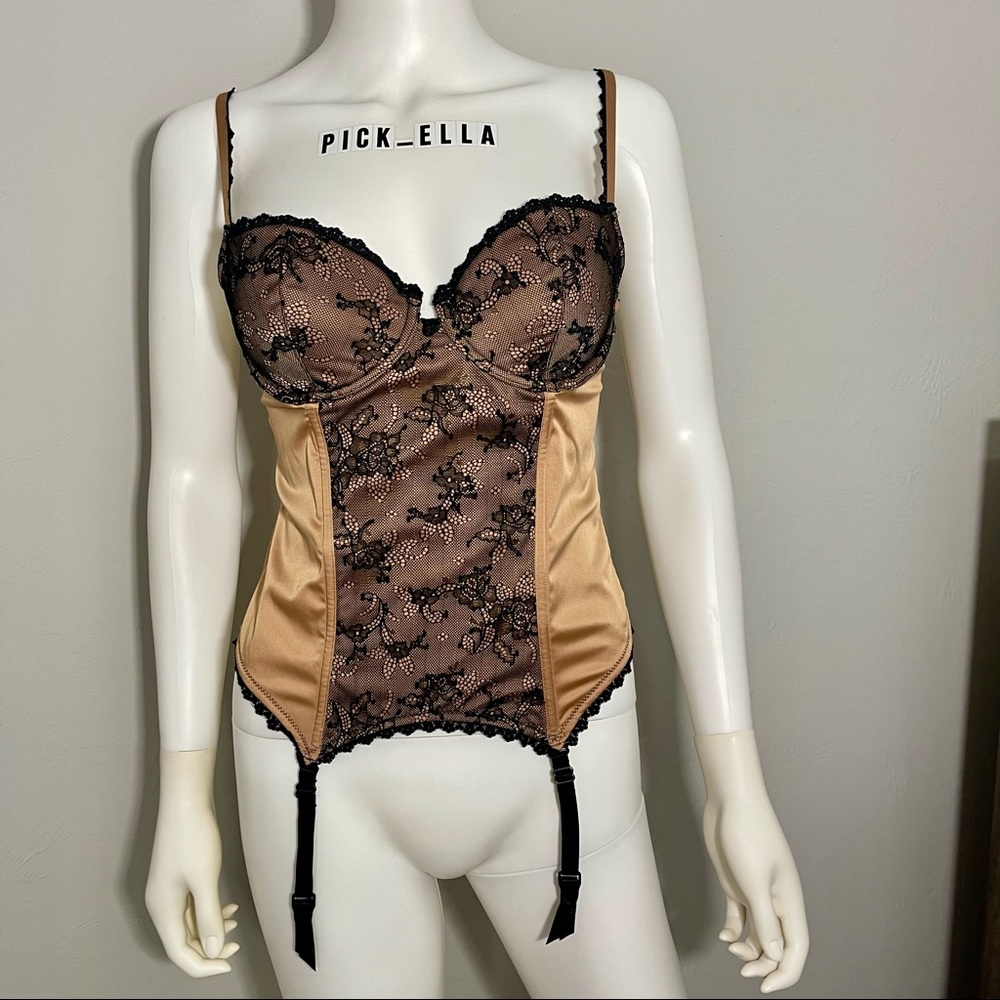 36B Vs Victoria’s Secret 2008 Vintage Very Sexy Corset/Bustier Satin lace garter